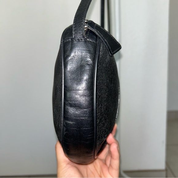Fendi Vintage Black Leather Crossbody Bag - Picture 14 of 16